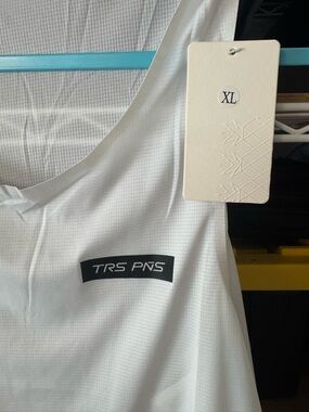Men’s Tres Piñas Running Singlet - White XL - New W/ Tags